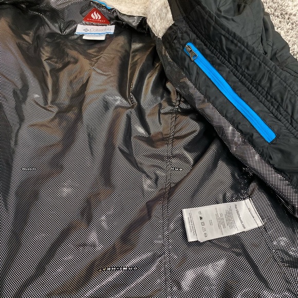 Columbia Women’s Jacket (Small) - Picture 5 of 9